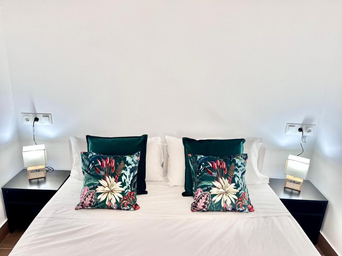 Gatu Premium Villa Flamenca , Preferente Mayores De 25 Anos Y Familias 加的斯 外观 照片