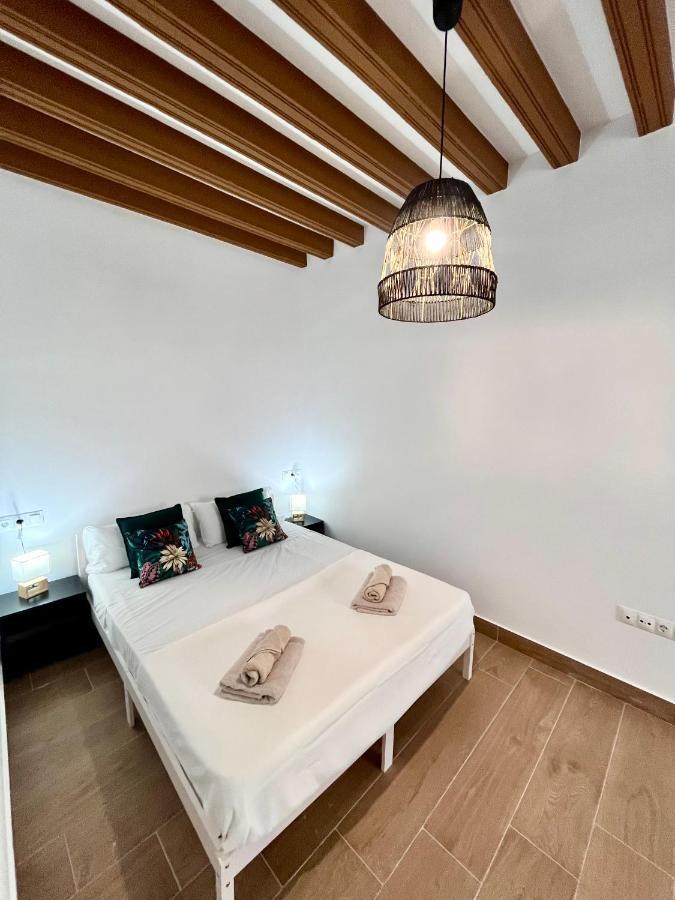 Gatu Premium Villa Flamenca , Preferente Mayores De 25 Anos Y Familias 加的斯 外观 照片