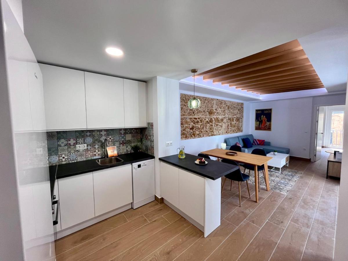 Gatu Premium Villa Flamenca , Preferente Mayores De 25 Anos Y Familias 加的斯 外观 照片