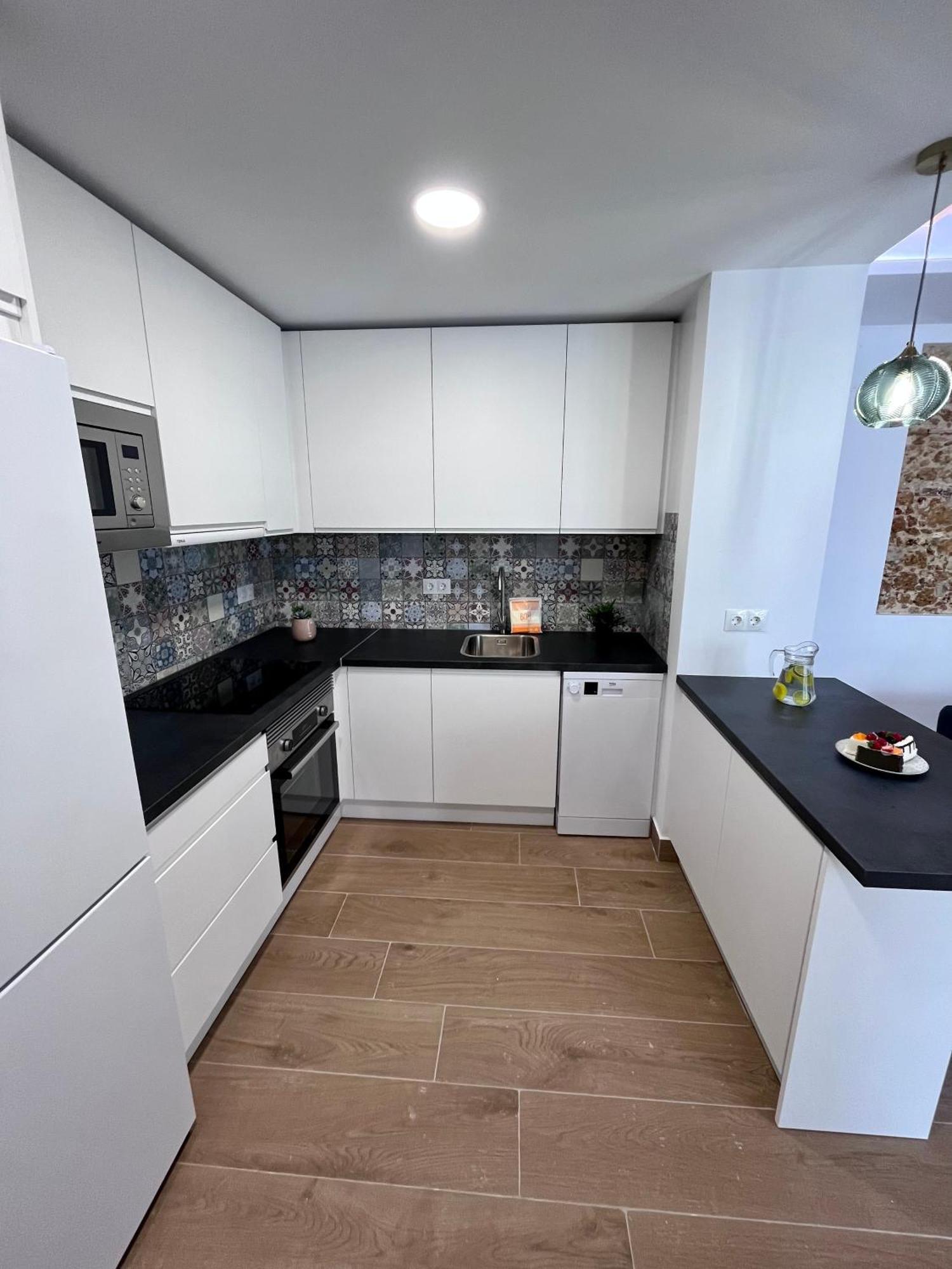 Gatu Premium Villa Flamenca , Preferente Mayores De 25 Anos Y Familias 加的斯 外观 照片