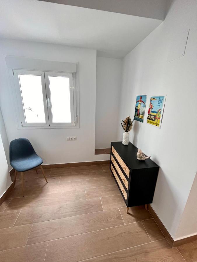 Gatu Premium Villa Flamenca , Preferente Mayores De 25 Anos Y Familias 加的斯 外观 照片