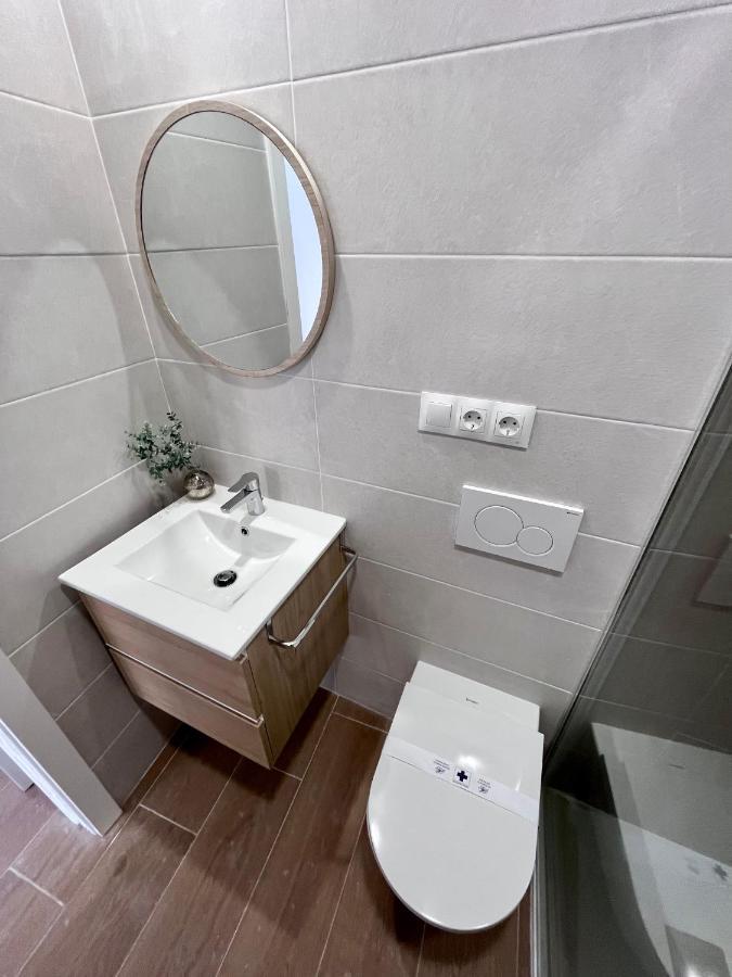 Gatu Premium Villa Flamenca , Preferente Mayores De 25 Anos Y Familias 加的斯 外观 照片