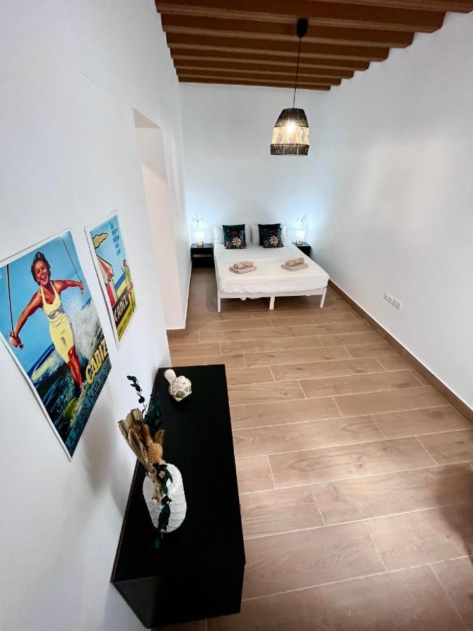 Gatu Premium Villa Flamenca , Preferente Mayores De 25 Anos Y Familias 加的斯 外观 照片