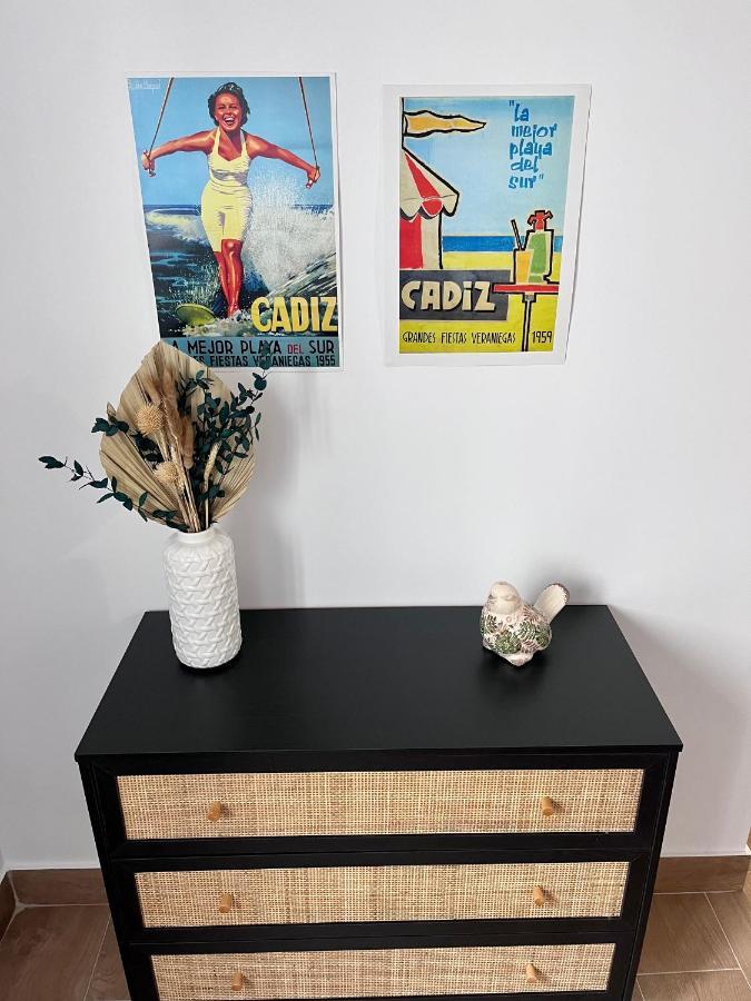 Gatu Premium Villa Flamenca , Preferente Mayores De 25 Anos Y Familias 加的斯 外观 照片