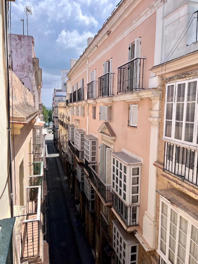 Gatu Premium Villa Flamenca , Preferente Mayores De 25 Anos Y Familias 加的斯 外观 照片