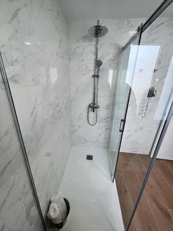 Gatu Premium Villa Flamenca , Preferente Mayores De 25 Anos Y Familias 加的斯 外观 照片