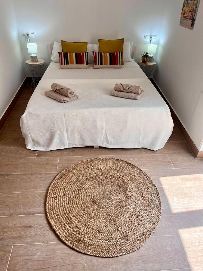 Gatu Premium Villa Flamenca , Preferente Mayores De 25 Anos Y Familias 加的斯 外观 照片