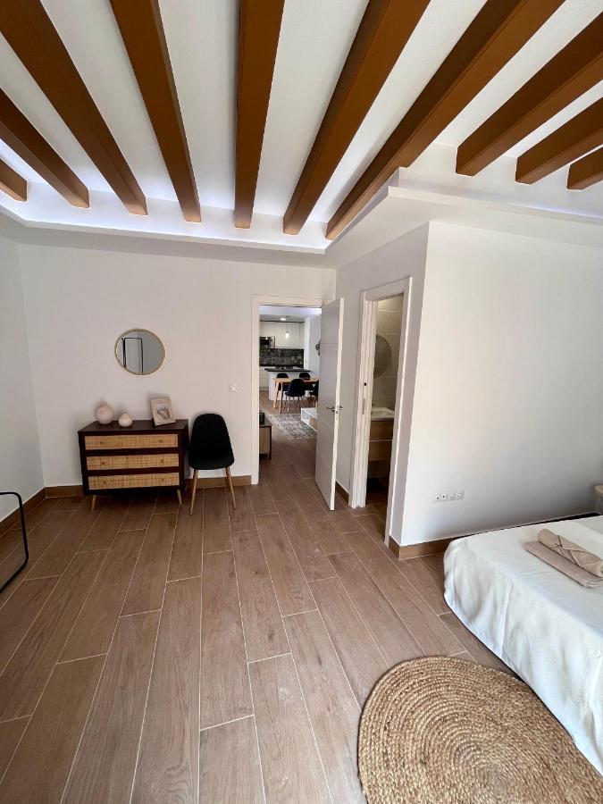 Gatu Premium Villa Flamenca , Preferente Mayores De 25 Anos Y Familias 加的斯 外观 照片